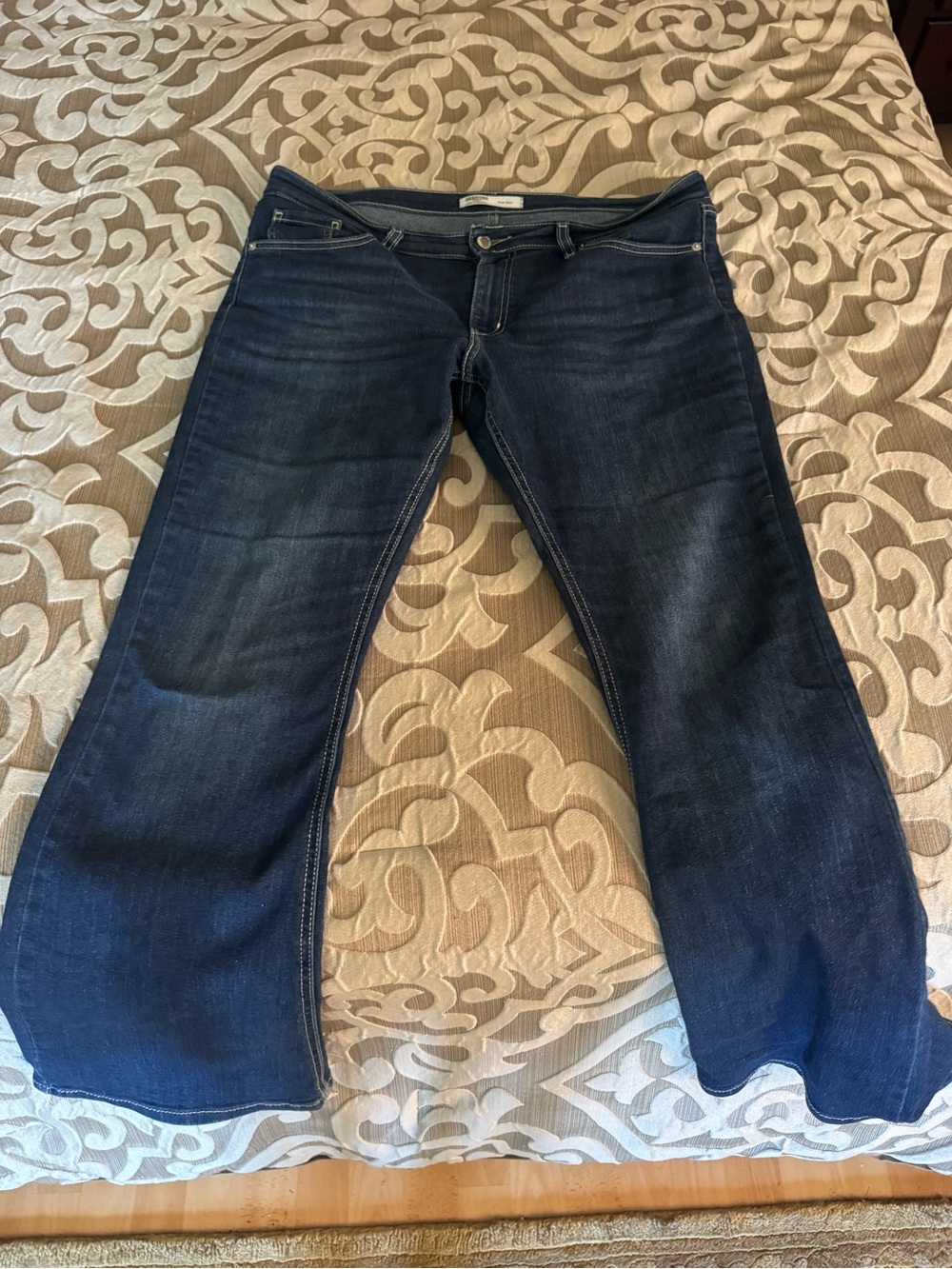 Levi's Dark Blue Flare Jeans - Wide Leg